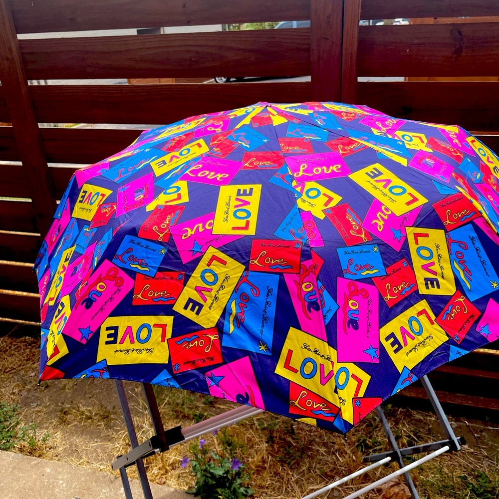 Yves St Laurent 1998 In love again Vintage umbrella, never used new condition